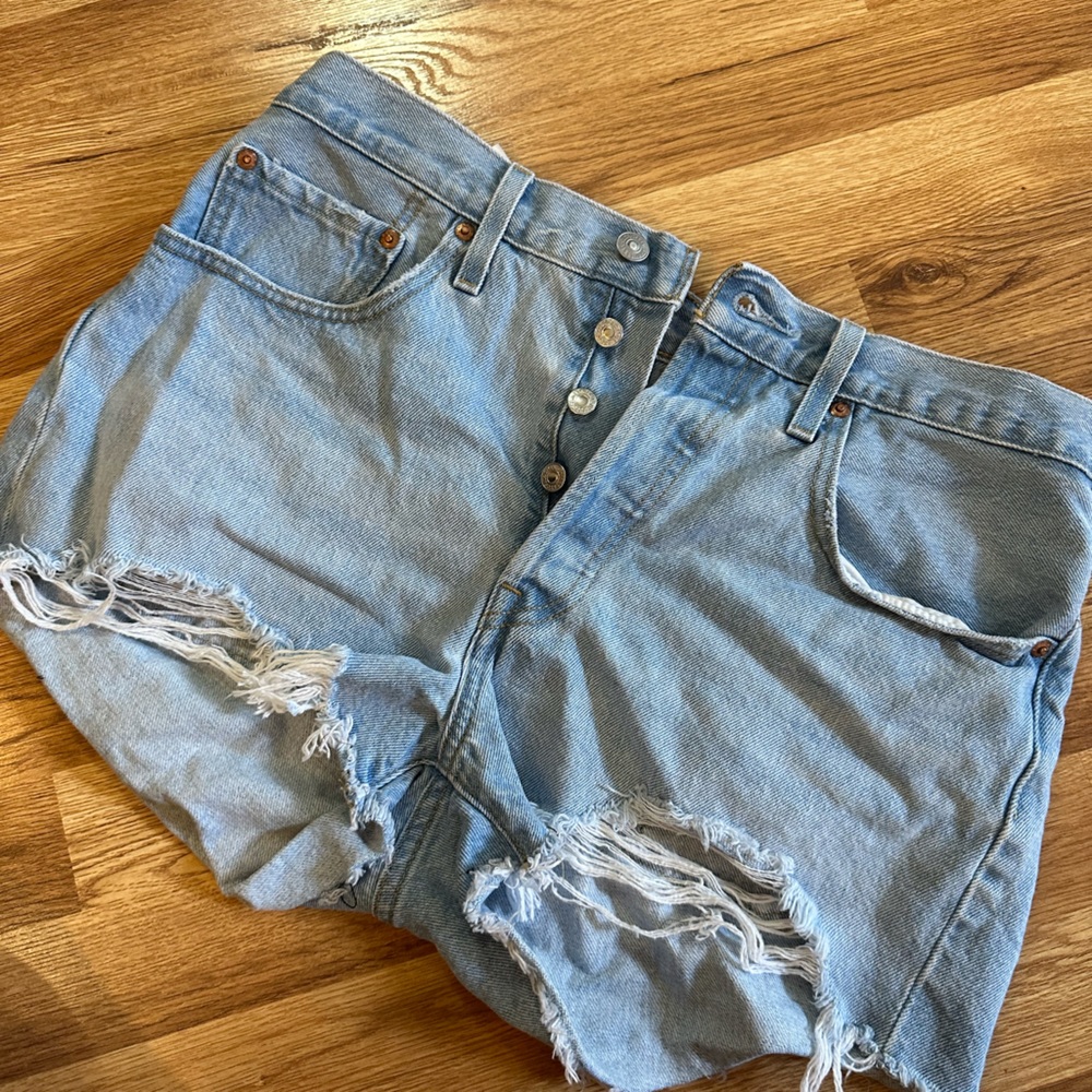 Levi shorts